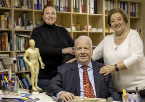 Dr. med. M. Sider, Rumjana Sider, Laila Sider-Mladenov - 50 Jahre Hausarztpraxis Sider in Langenhahn